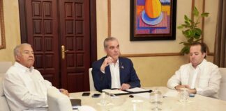 Presidente Abinader encabeza reunión virtual con 15 gobernadoras para pasar balance tras el paso del huracán Melissa