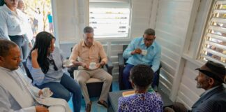 Propeep entrega vivienda remozada y amueblada a pareja de envejecientes en Las Lagunas de Azua