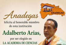 HONROSA DISTINCIÓN A DON ADALBERTO ARIAS.