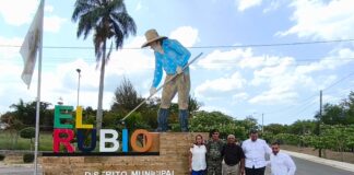 Comandante del Ejército entrega renovado destacamento en el distrito municipal El Rubio, provincia Santiago.